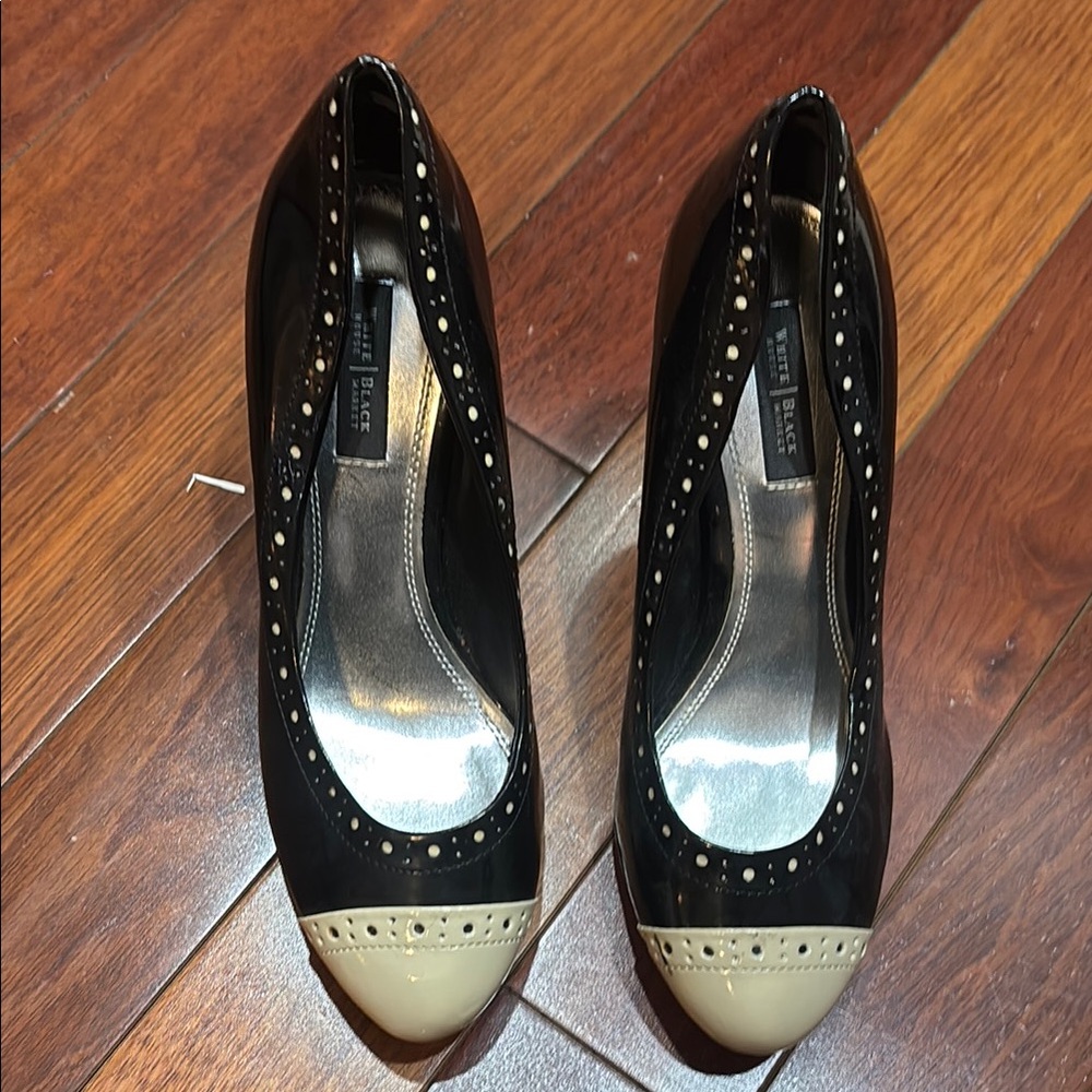 White House Black Market Black and Cream Heels with Studding and Pointed Toe